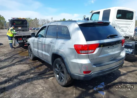 2012 Jeep Grand Cherokee Laredo из США, поврежденный, VIN 1C4RJFAG3CC313436